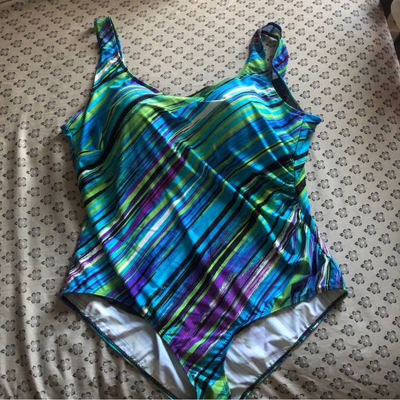 BEACH BELLE SWIMWEAR SWIMSUIT SIZE 26 - Picture 6 of 6